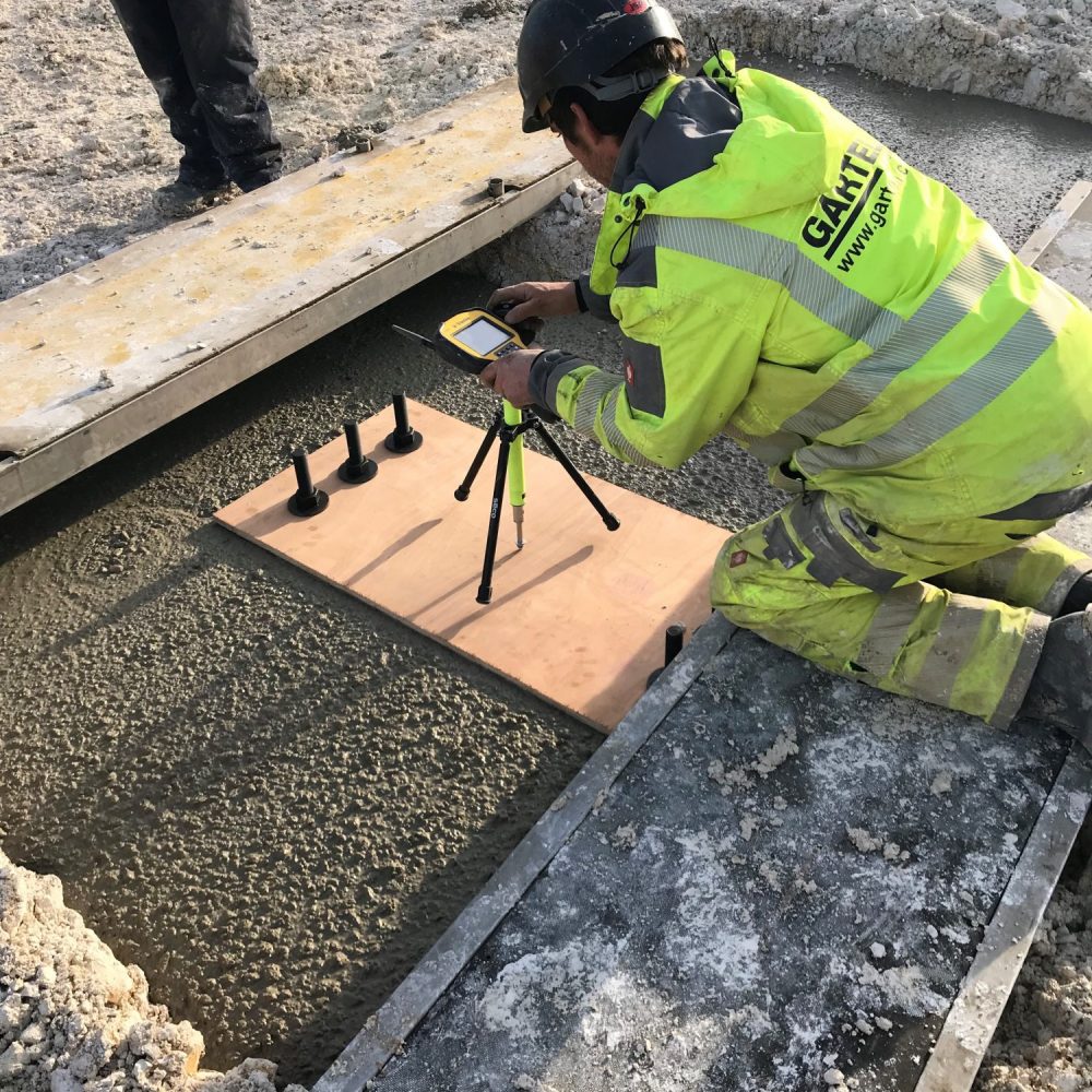 gartell-son-t-h-white-installation-ltd-2